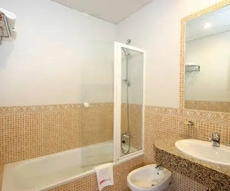Otel Sercotel Tribuna 3*