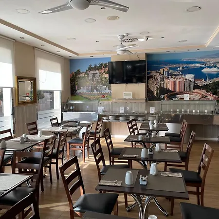 特里布纳酒店 酒店